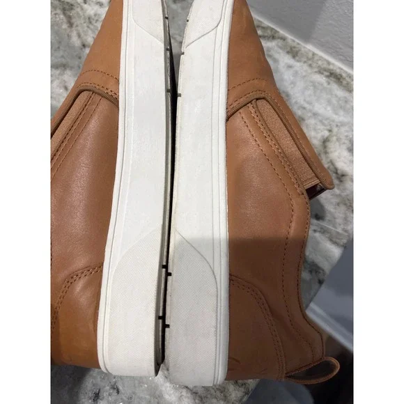 Vionic Kimmie women's slip-on sneaker in tan leather size 8.5/6.5 UK - Picture 7 of 9